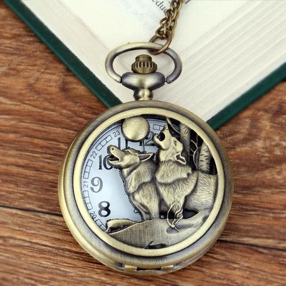 Wolf Pocket Watch NEW Howling Wolves Gift Wild Nature Lovers - Picture 1 of 4